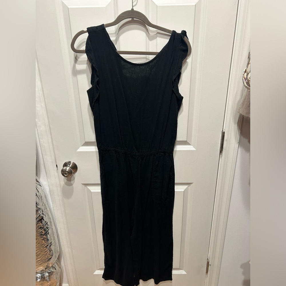 Old Navy Black Sleeveless Jumpsuit